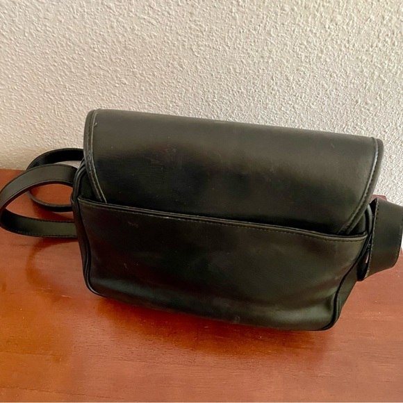Esprit black crossbody Vegan! - Picture 2 of 9